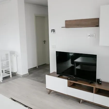 Ayana Apartment *